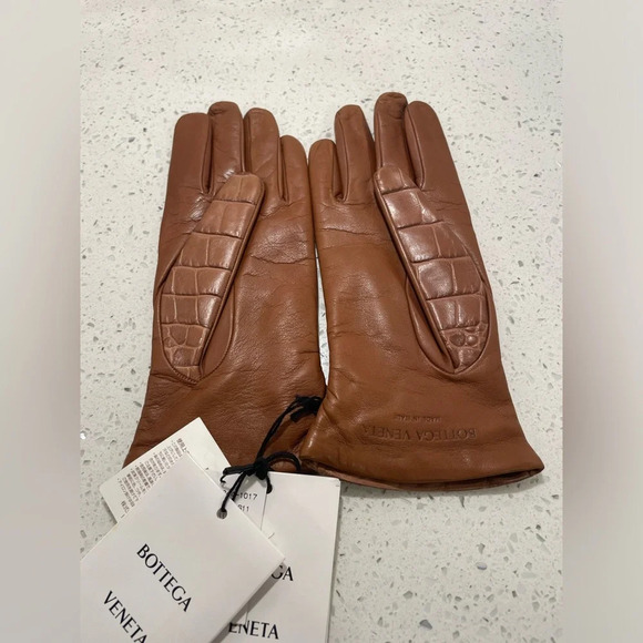 Bottega Venetia Womans Authentic Leather Gloves Carmel Croc Embossed Size 7 NWT - Picture 4 of 8